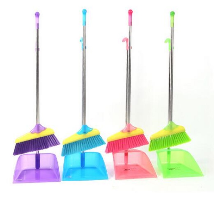 Broom set from MMCIS