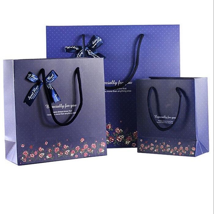 gift bag from MMCIS China