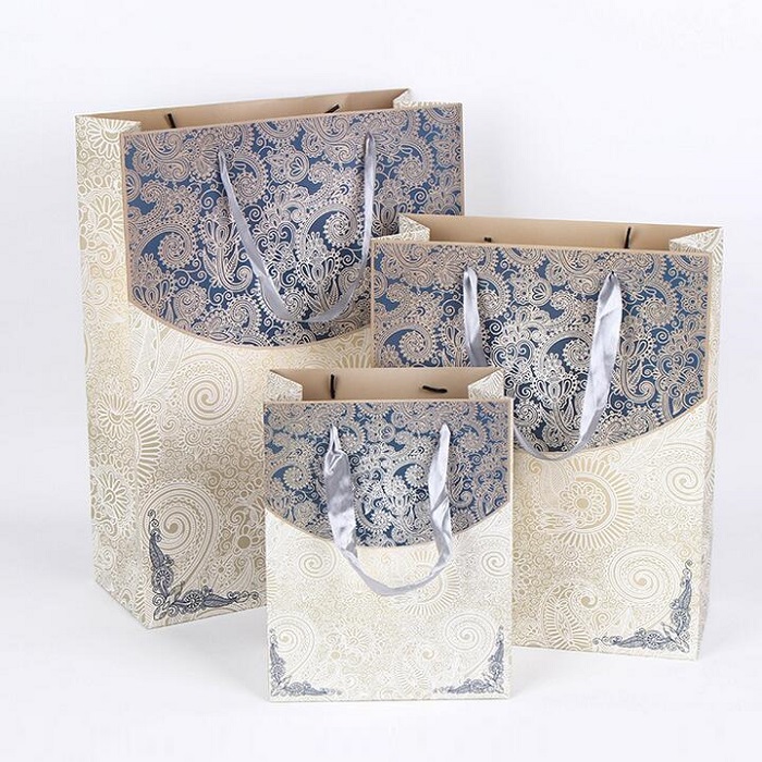 gift bag from MMCIS China