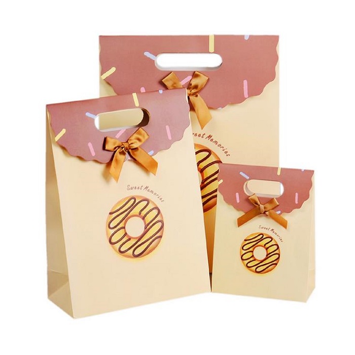 gift bag from MMCIS China