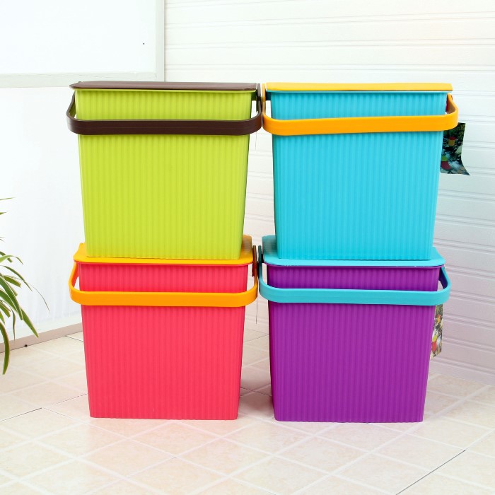 Bucket from MMCIS GROUP