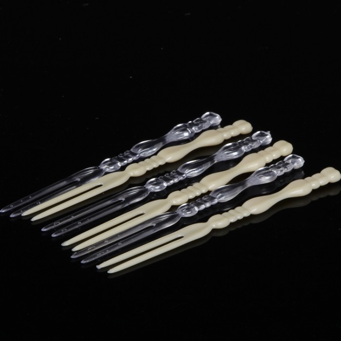 Disposable cake stick from MMCIS