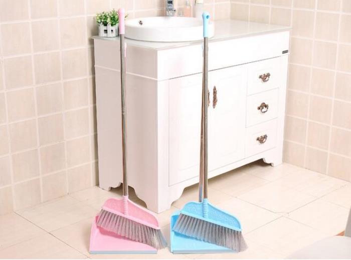 Broom set from MMCIS