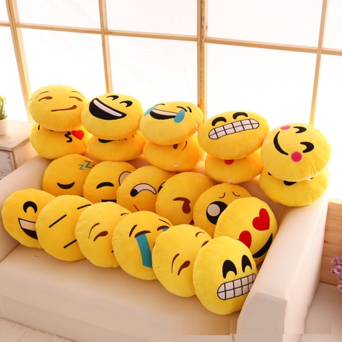 Round smile cushion from mmcis china